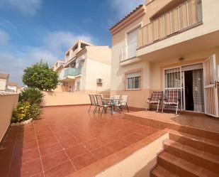 Vista exterior de Apartament en venda en Orihuela amb Aire condicionat, Piscina i Moblat