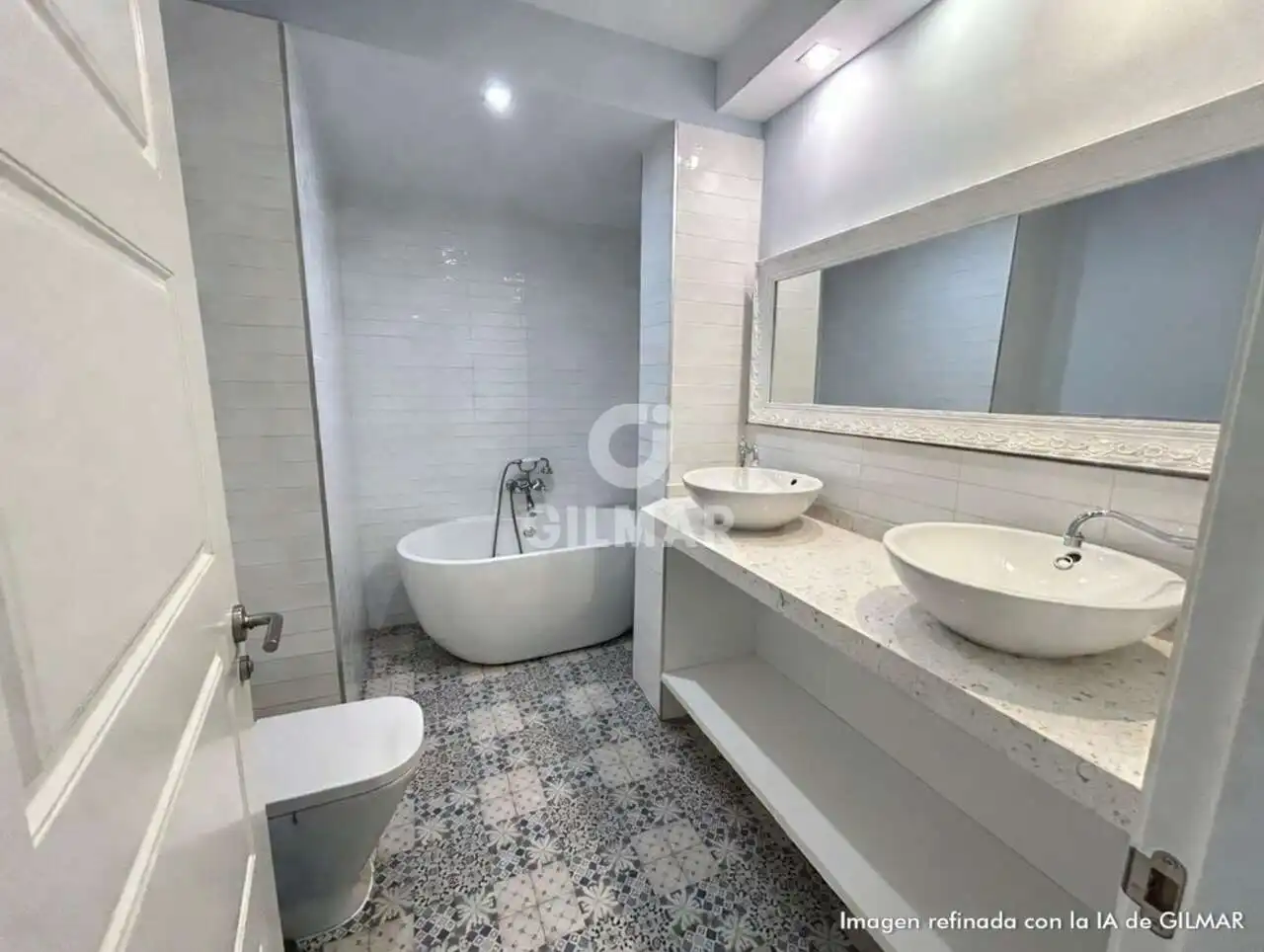 Bathroom of Flat for rent in Madrid  with Heating and Balcony