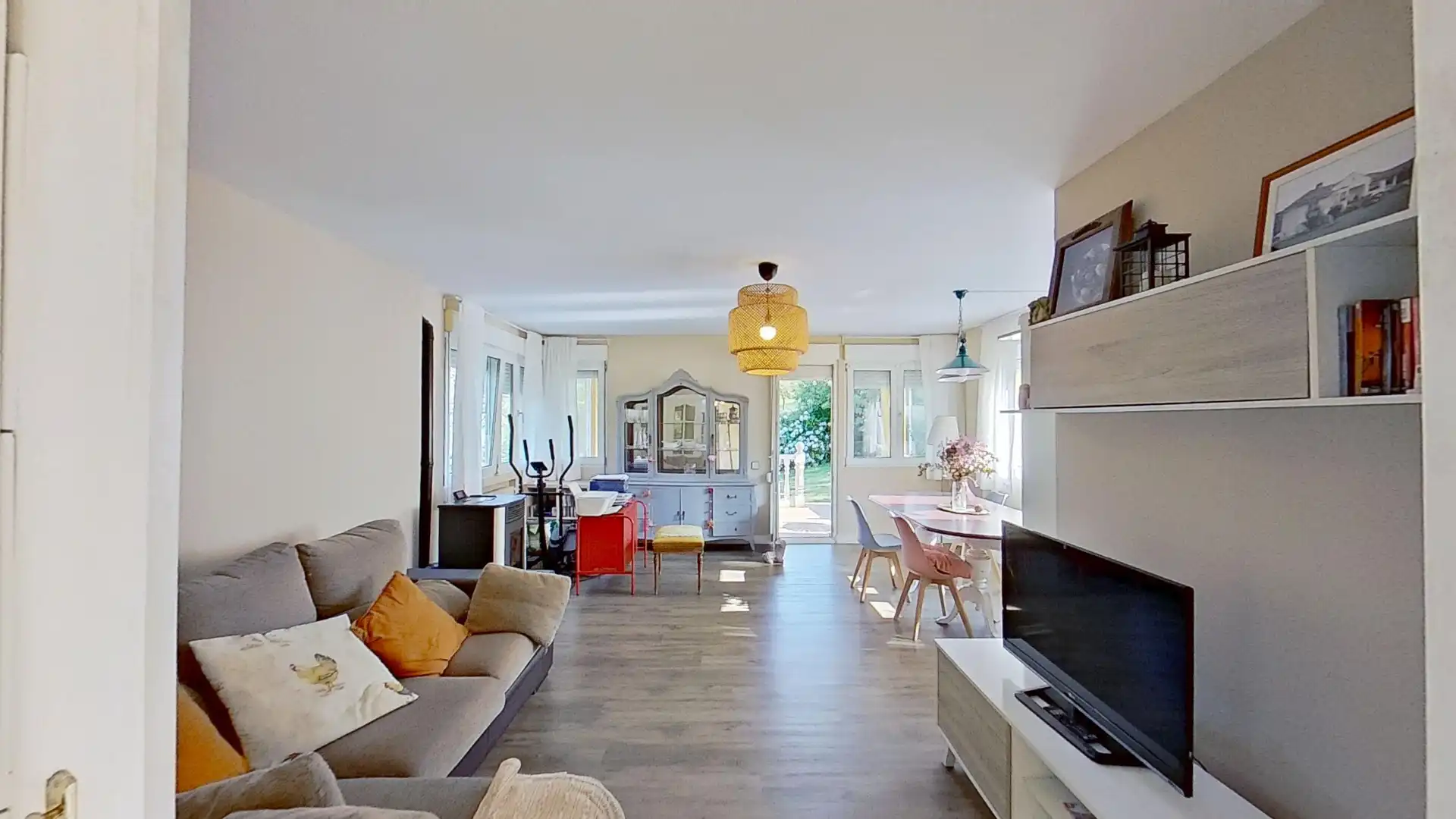 Sala de estar de Casa o chalet en venta en Gijón  con Calefacción, Jardín privado y Parquet