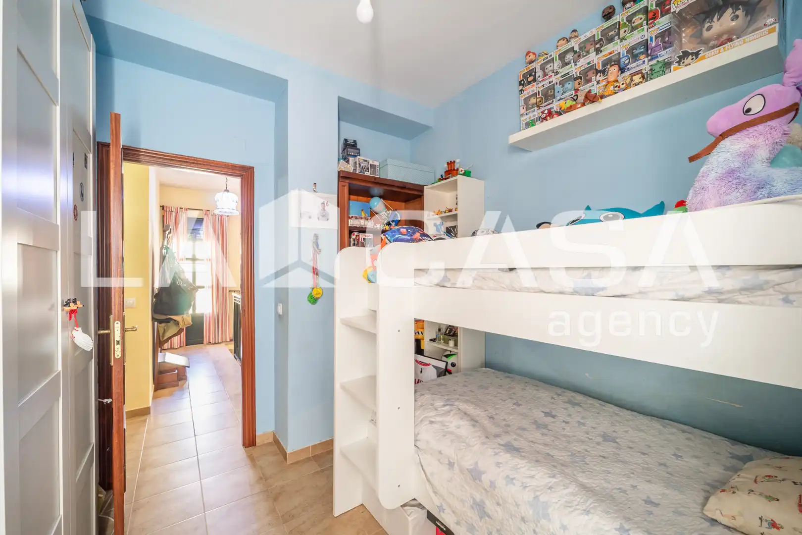 Habitación de Casa adosada en venta en Dos Hermanas con Aire acondicionado, Terraza y Trastero