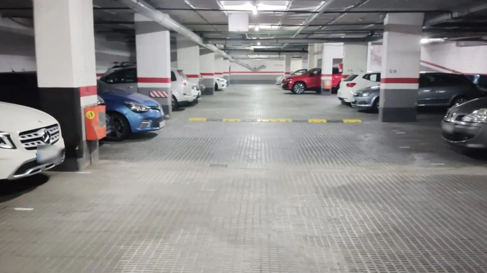 Parkplatz von Garage zur Miete in Eixample