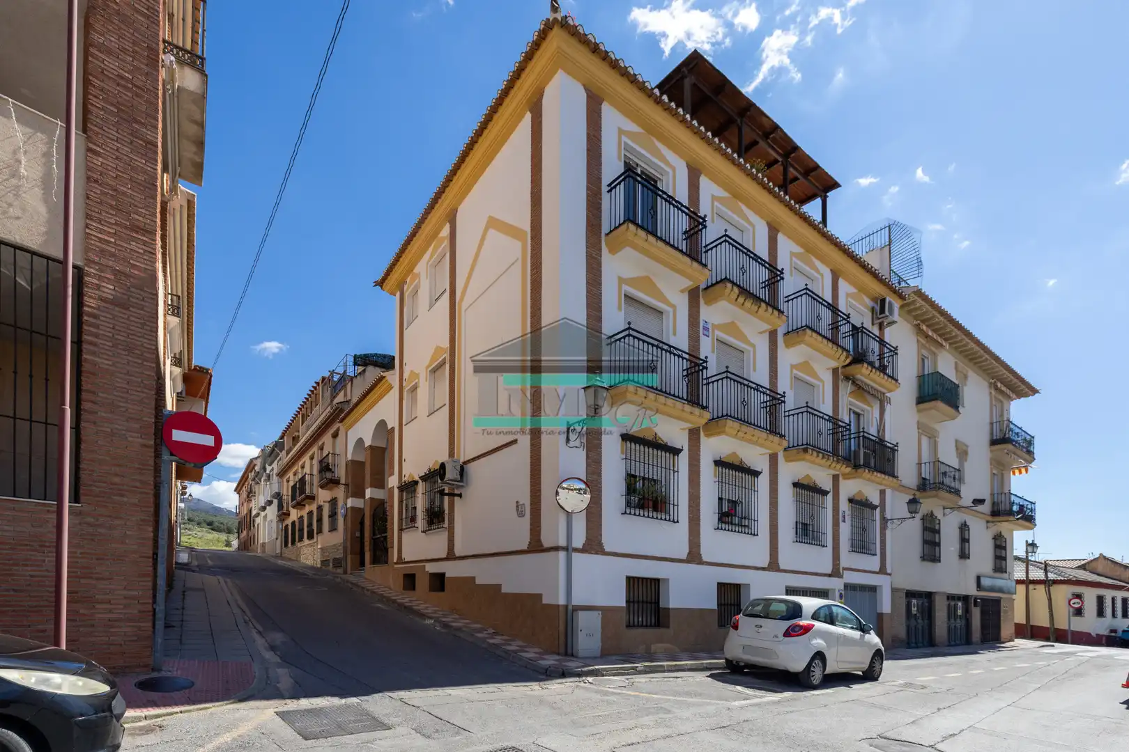 Vista exterior de Pis en venda en La Zubia amb Aire condicionat, Calefacció i Balcó