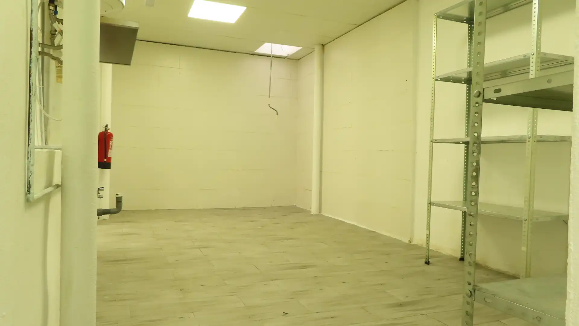 Commercial properties for rent in Cartagena  with Air Conditioner and Heating