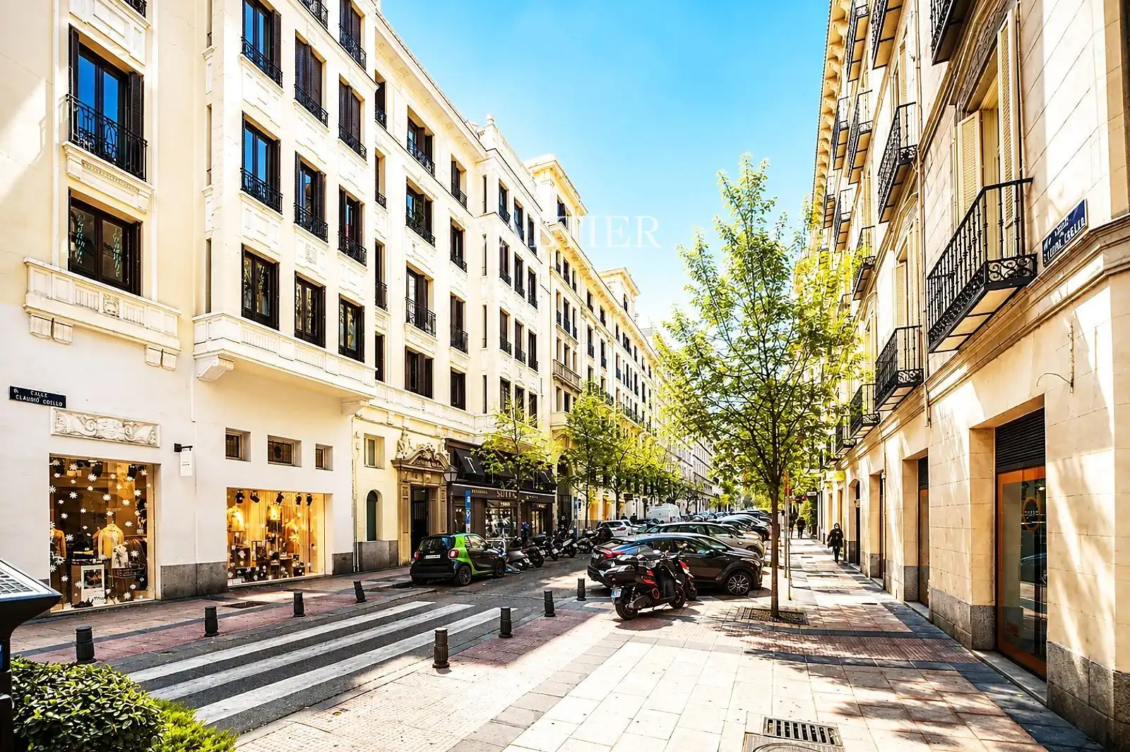 Vista exterior de Dúplex de alquiler en Madrid con Amueblado