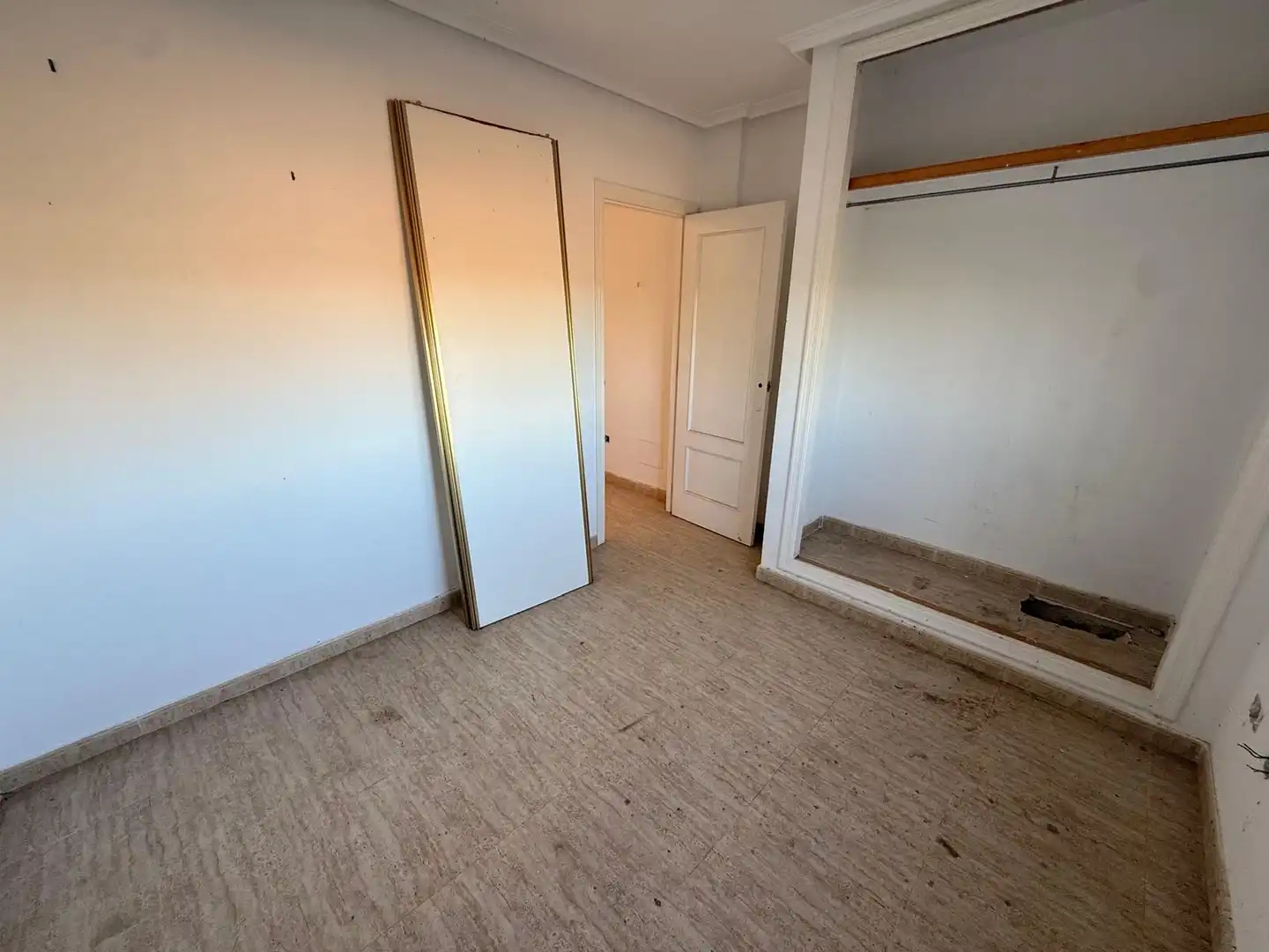 Dormitori de Casa o xalet en venda en Daya Nueva amb Terrassa i Piscina comunitària