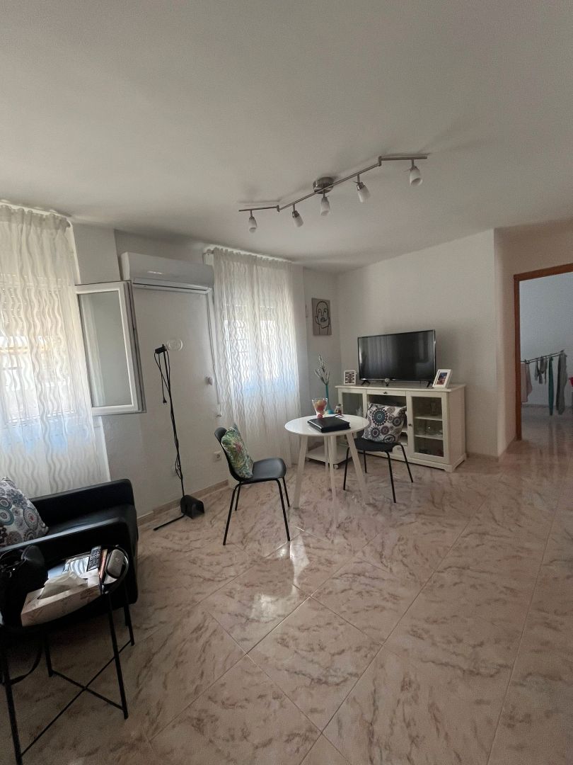 Sala d'estar de Pis en venda en  Sevilla Capital amb Moblat