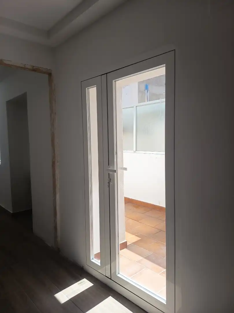 Casa adosada en venda en Valdepeñas amb Balcó