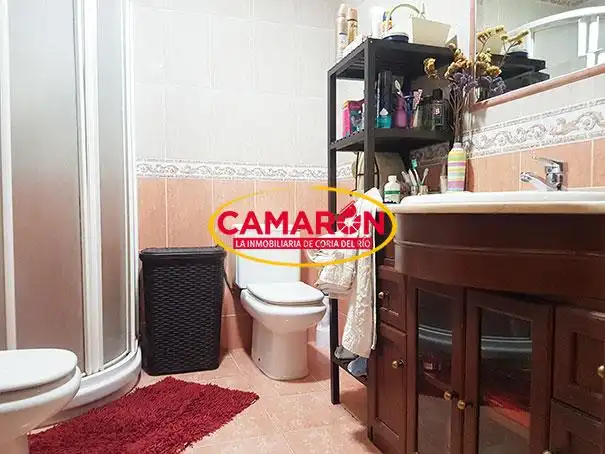 Baño de Casa adosada en venta en Coria del Río