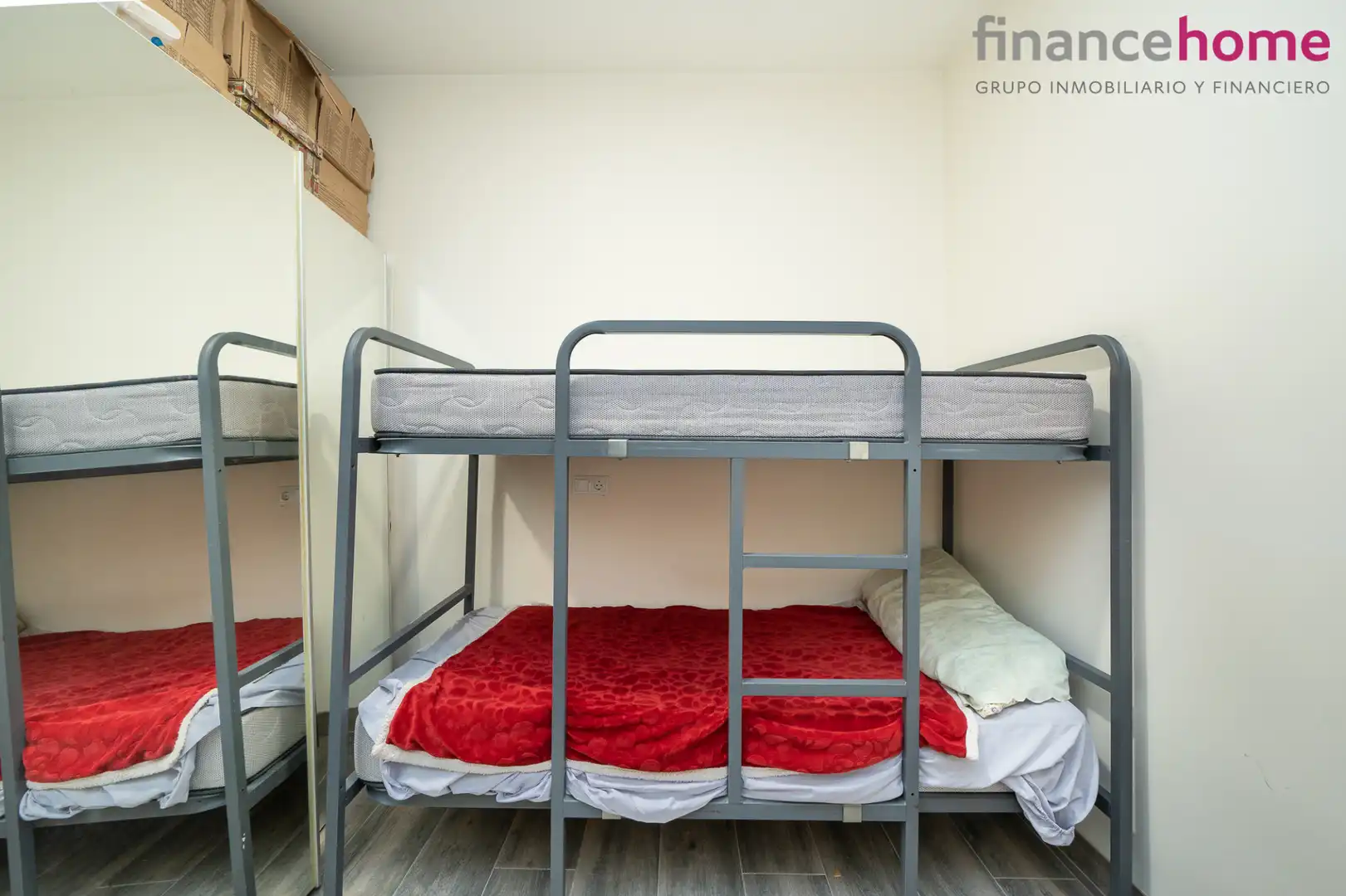 Habitación de Piso en venta en Madrid con Calefacción y Amueblado