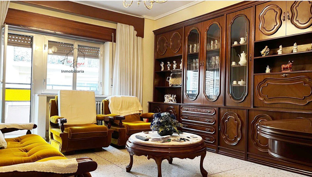 Living room of Flat for sale in Salamanca Capital  with Heating and Balcony