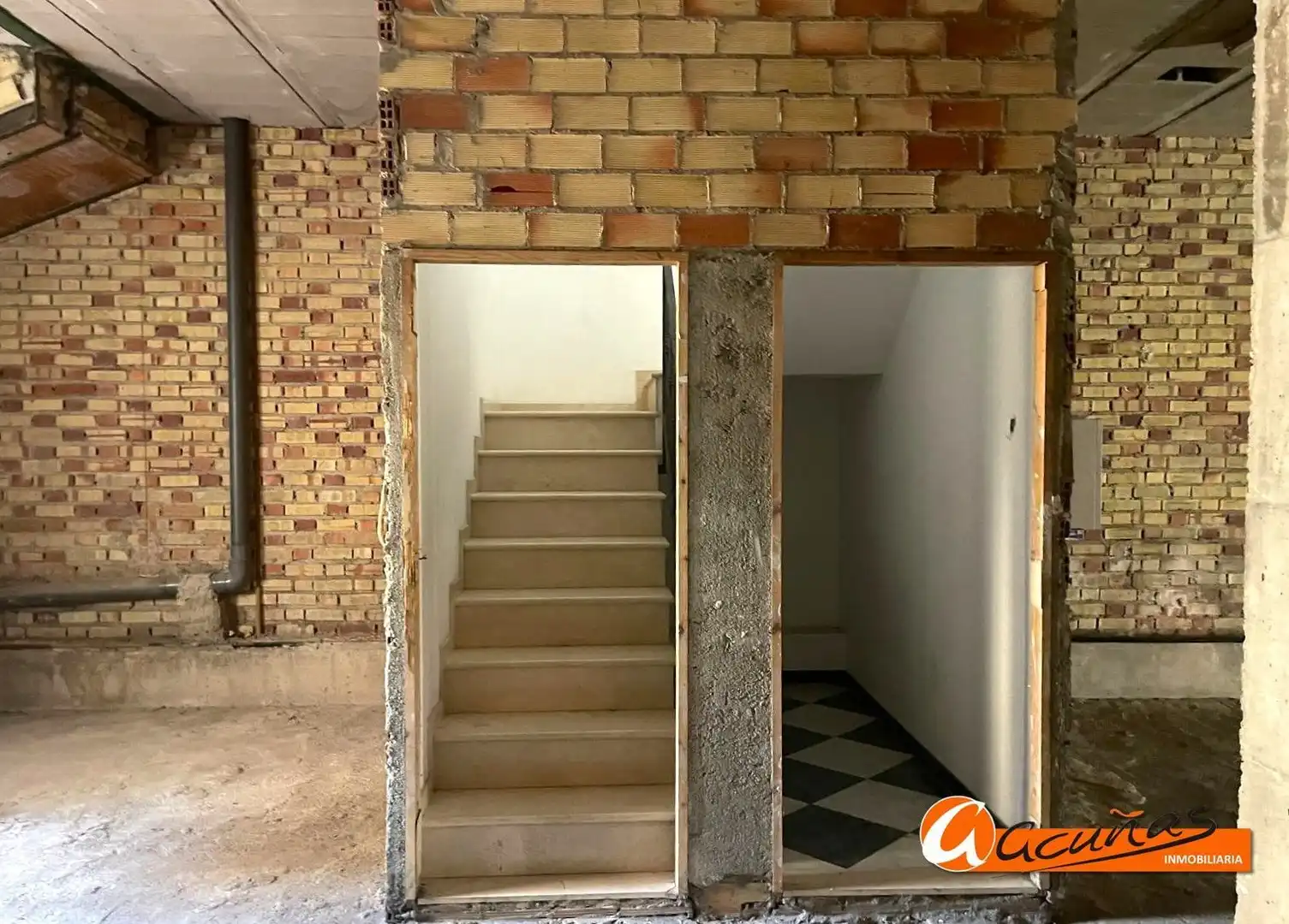 Casa adosada en venta en Gilena con Terraza y Trastero