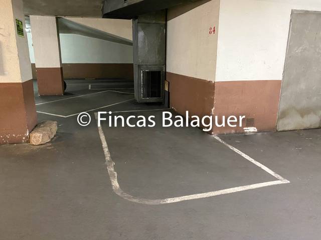 Garaje en Venta en Carrer de Feliu Casanova, 19 en Sants-Badal
