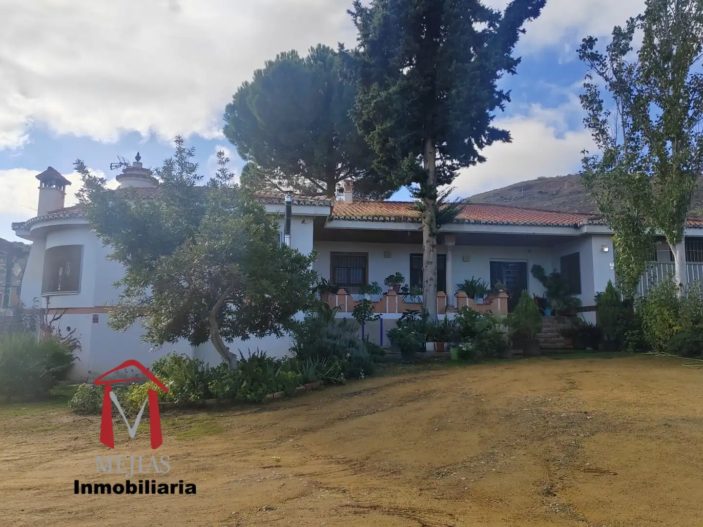 Vista exterior de Casa o xalet en venda en Antequera amb Aire condicionat, Calefacció i Terrassa
