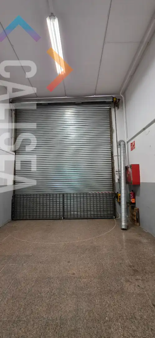 Nave industrial de alquiler en Sabadell
