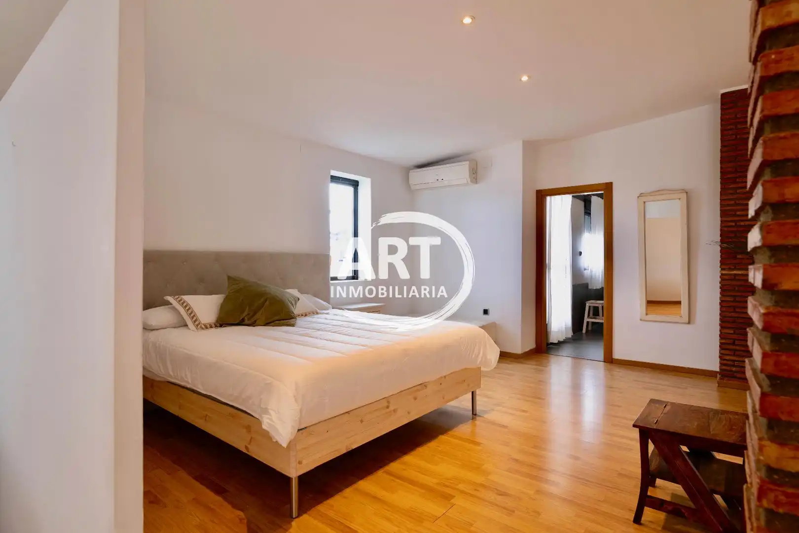 Bedroom of Houses for sale in L'Eliana  with Air Conditioner, Heating and Terrace
