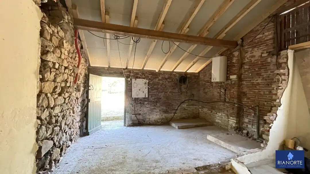 Casa adosada en venta en Gozón con Calefacción, Jardín privado y Trastero