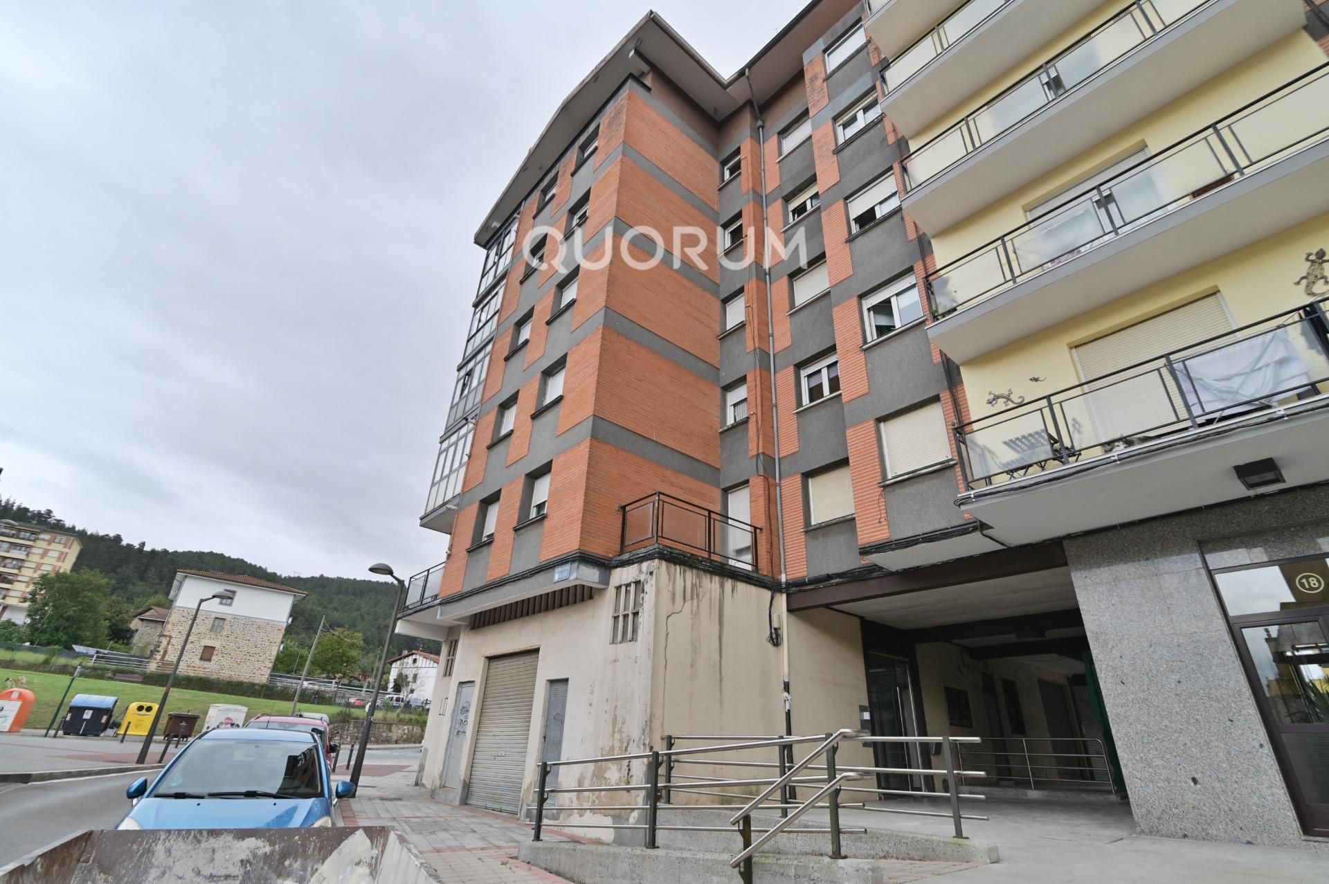 Exterior view of Flat for sale in Galdakao  with Terrace and Storage room