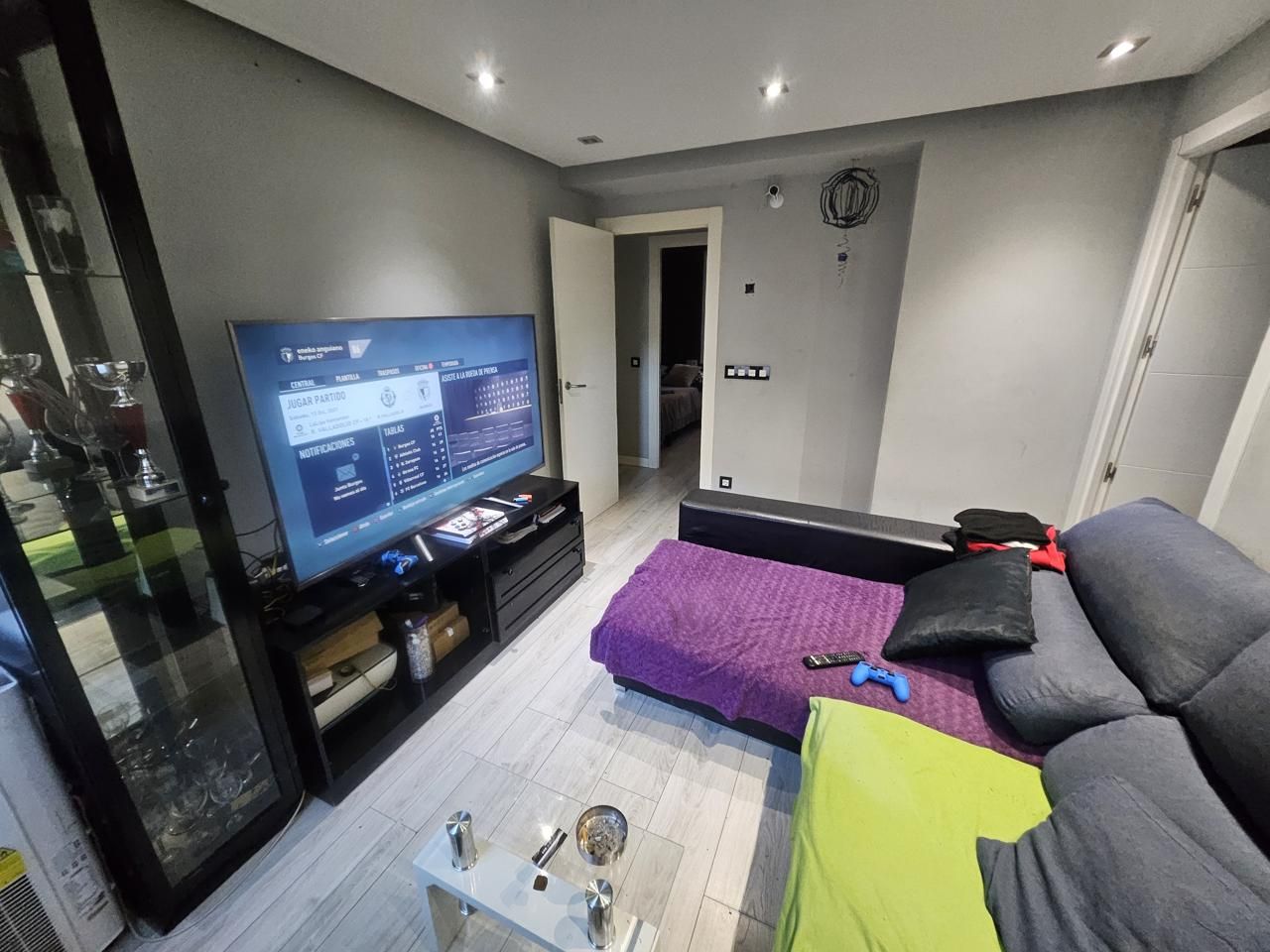 Pis en venda en  Pamplona / Iruña amb Calefacció, Parquet i Moblat