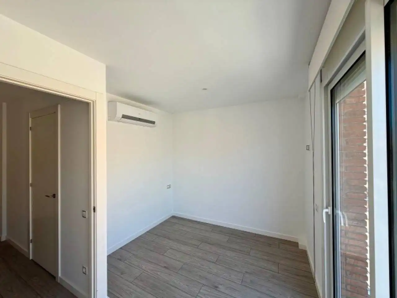 Habitación de Dúplex en venta en Sabadell con Aire acondicionado, Calefacción y Parquet