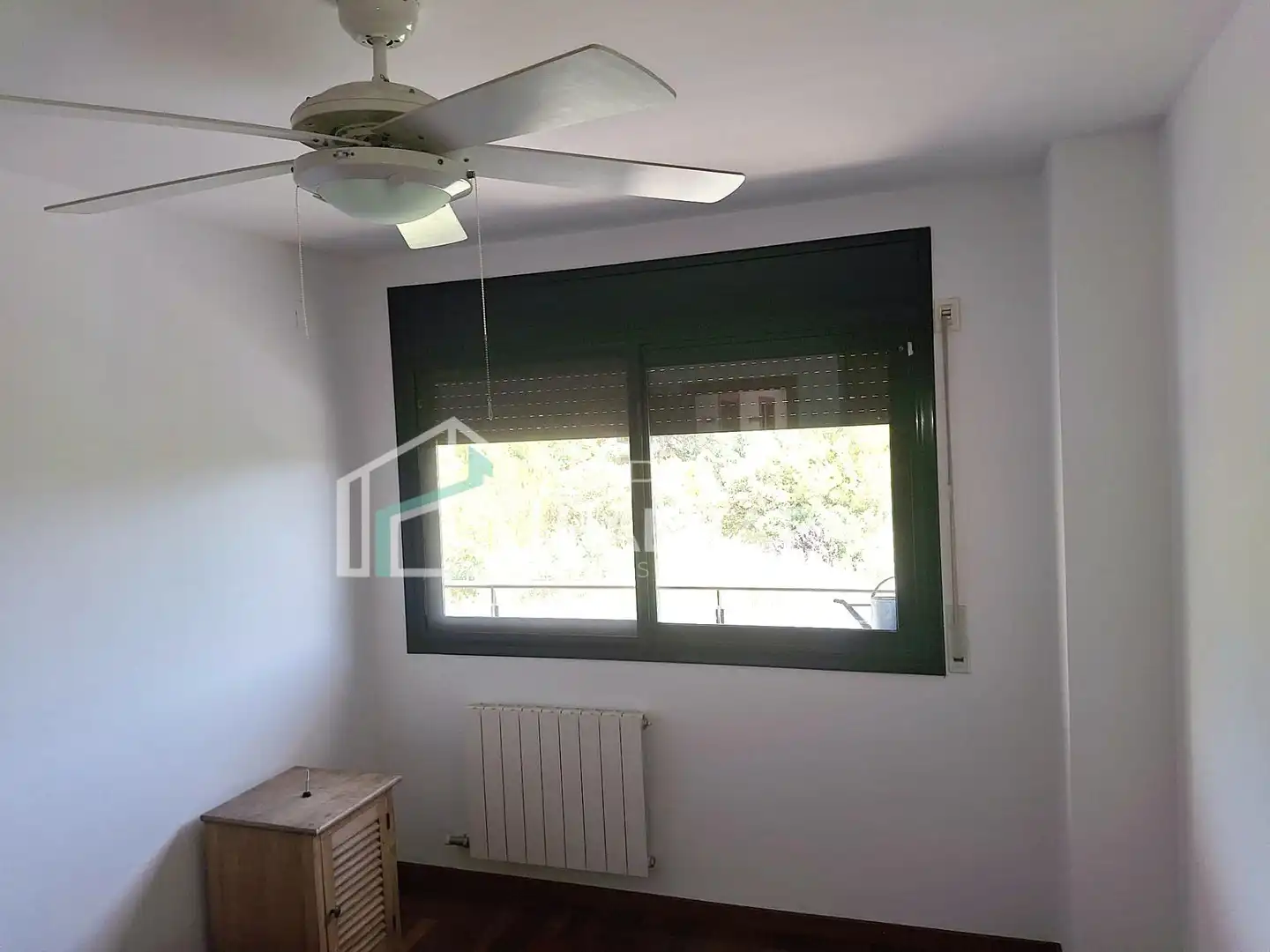 Dormitori de Casa adosada de lloguer en Cabrils amb Calefacció, Jardí privat i Parquet