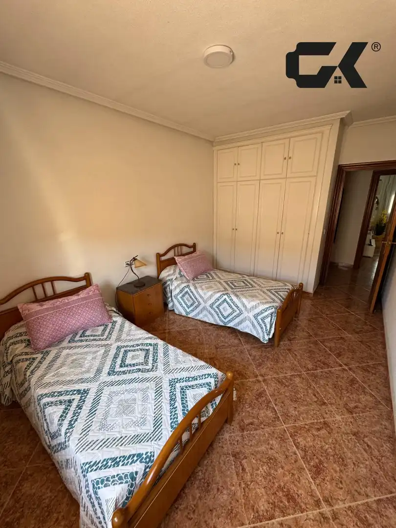 Habitación de Casa adosada en venta en Murcia