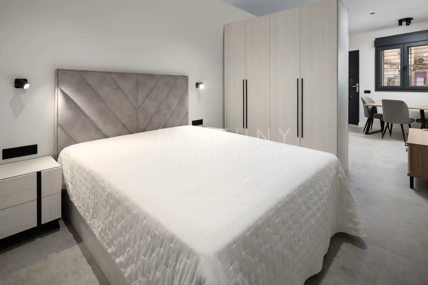 Habitación de Estudio en venta en Málaga con Aire acondicionado y Amueblado