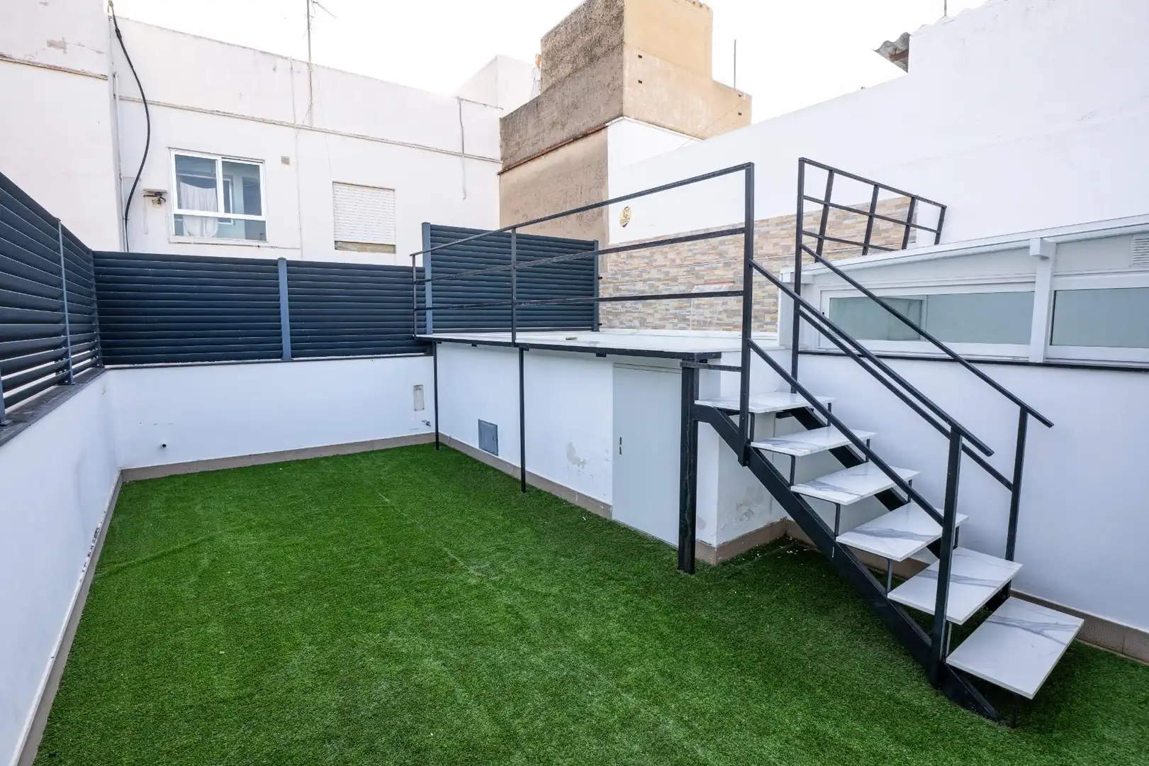 Terrassa de Casa o xalet en venda en L'Alcúdia amb Aire condicionat, Terrassa i Piscina