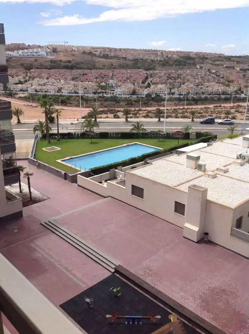 Piscina de Piso en venta en Elche / Elx con Aire acondicionado, Calefacción y Terraza