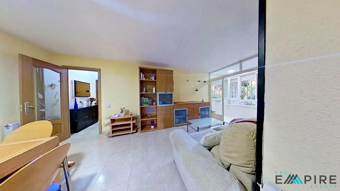 Sala de estar de Planta baja en venta en Fuenlabrada con Calefacción, Terraza y Trastero