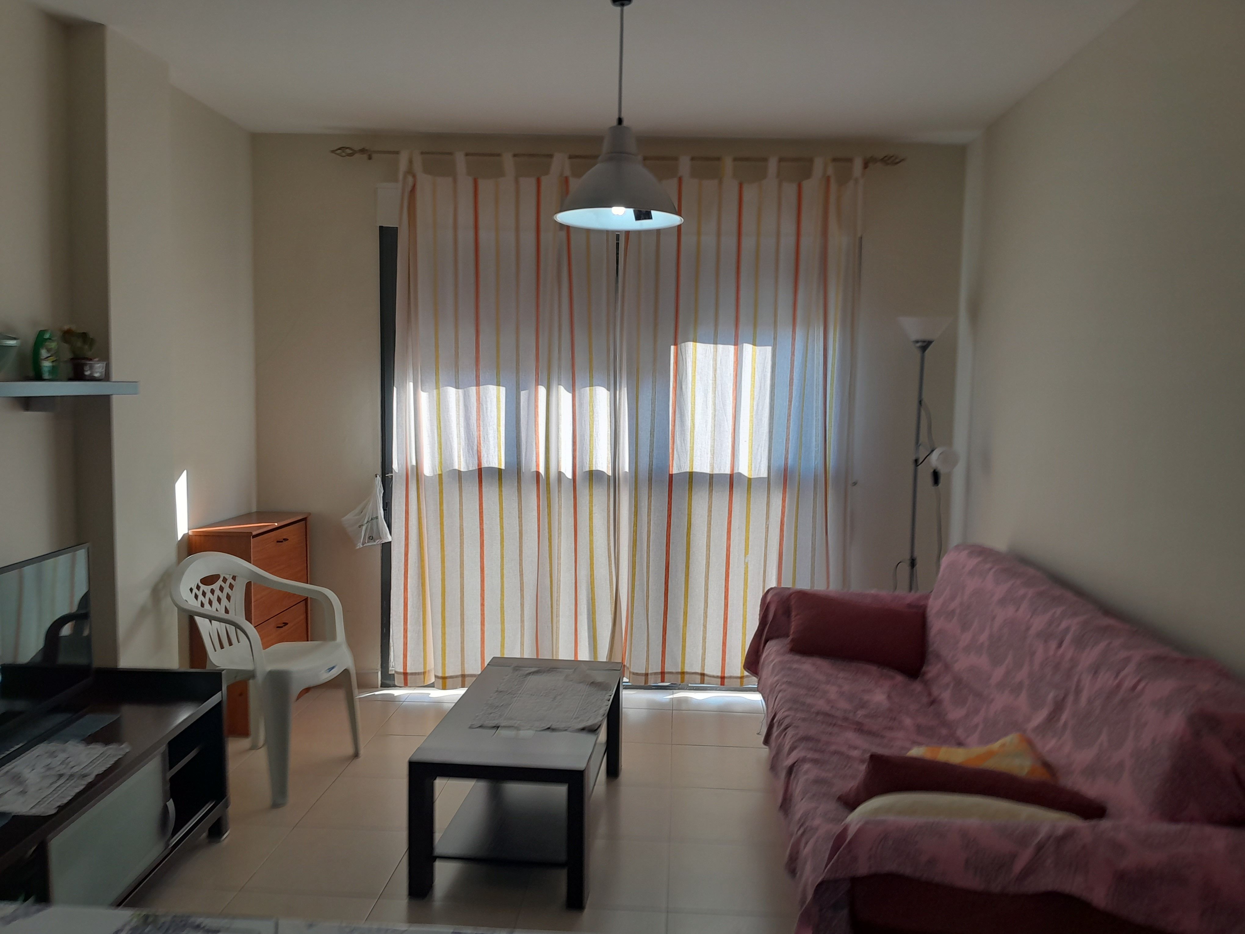 Sala d'estar de Pis de lloguer en Benicarló amb Aire condicionat, Calefacció i Terrassa