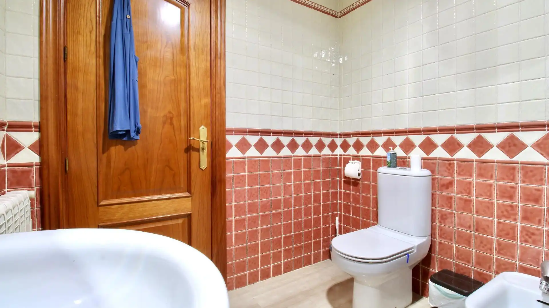 Bathroom of Houses for sale in Alfacar