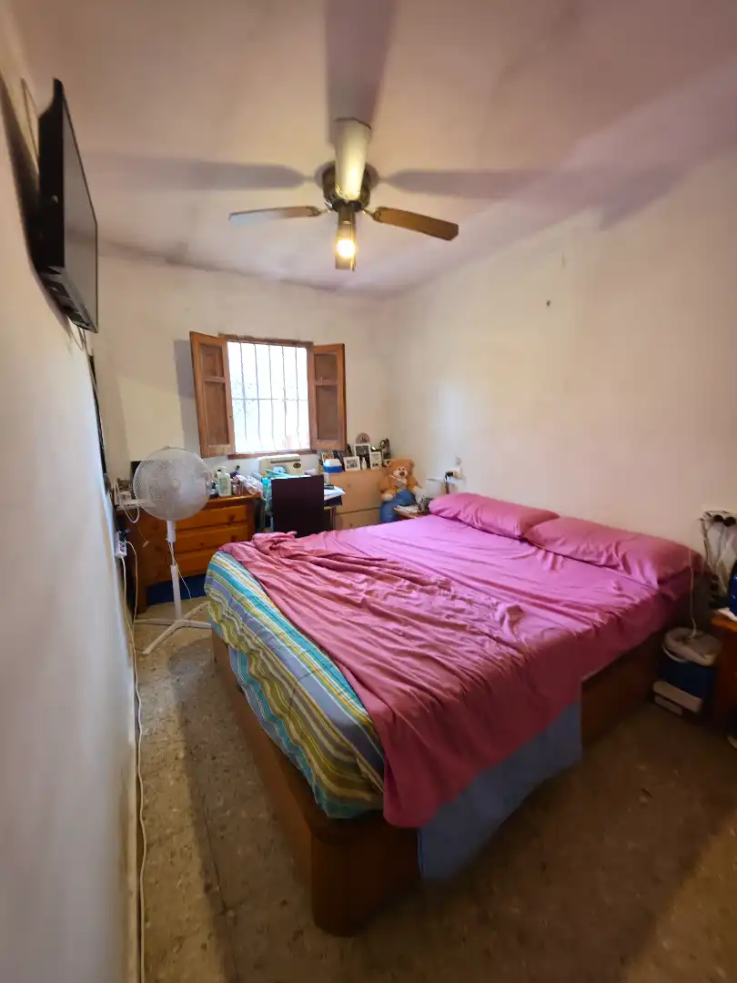 Habitación de Casa o chalet en venta en Sagunto / Sagunt con Jardín privado y Piscina