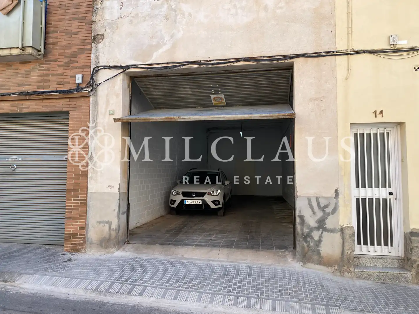 Parkplatz von Garage zum Verkauf in Terrassa