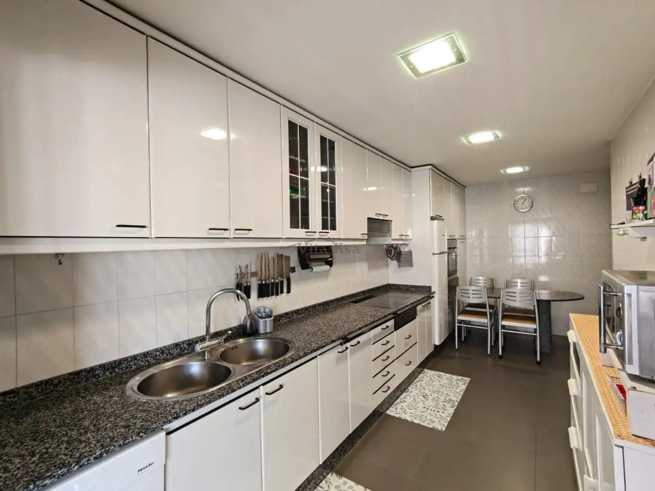 Kitchen of Flat for rent in Ourense Capital   with Heating, Parquet flooring and Furnished