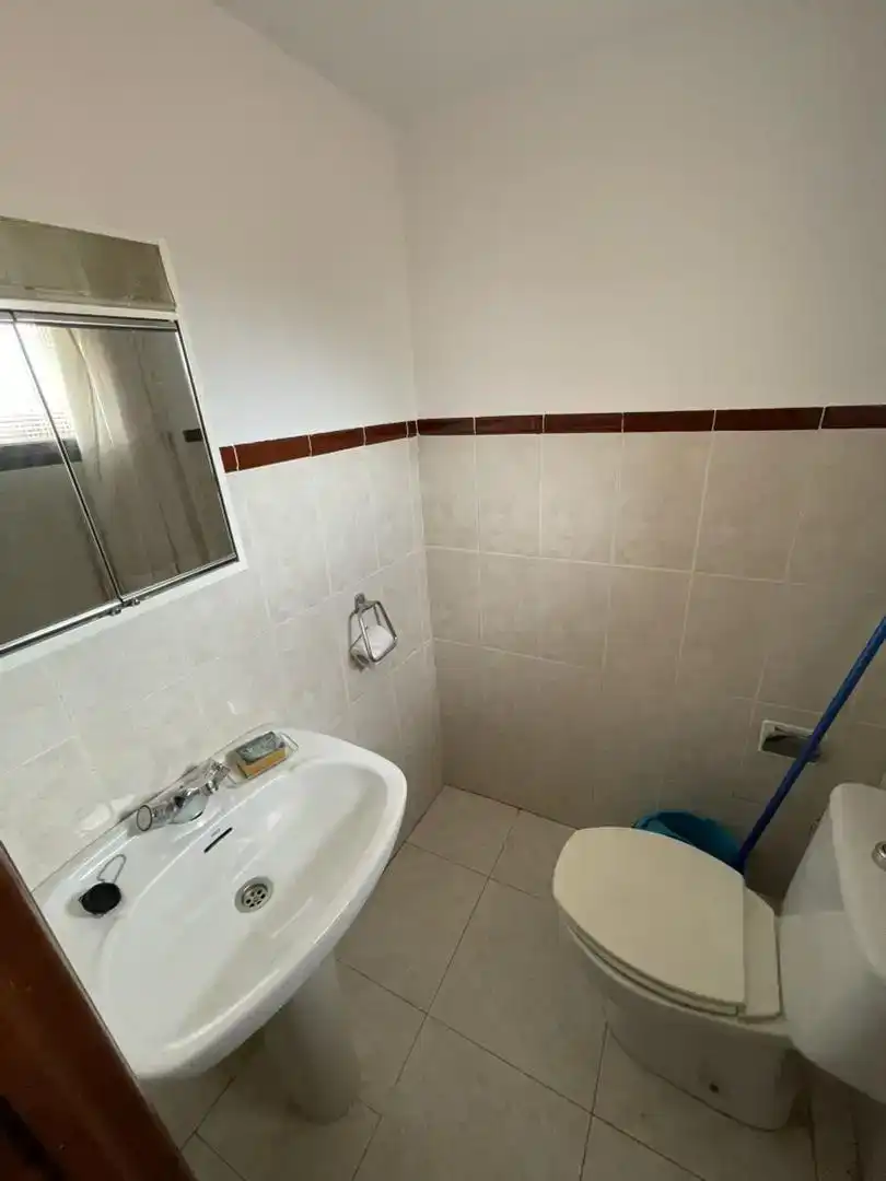 Baño de Piso en venta en Gata con Trastero, Lavadora y Microondas