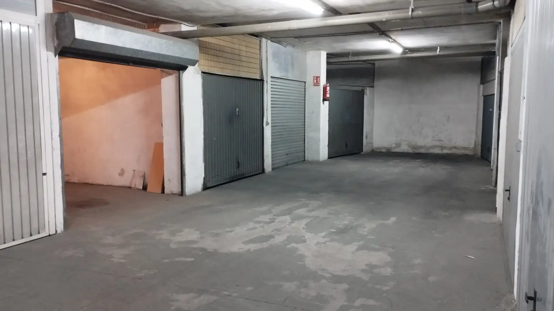 Einzelparkplatz mit Aufzug zum Verkauf in Calle Ronda de Gracia 8, imagen 2