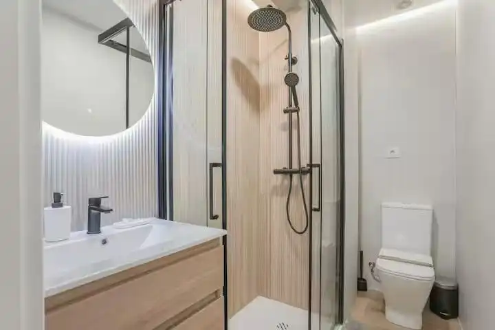 Bathroom of Study for sale in Madrid  with Heating