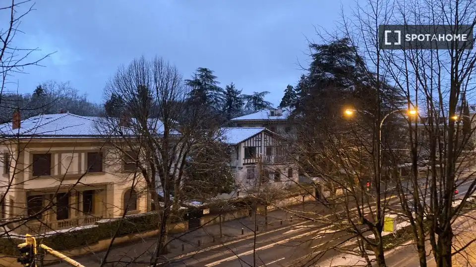 Außenansicht von Wohnung zur untervermieten in  Pamplona / Iruña mit Klimaanlage, Heizung und Terrasse
