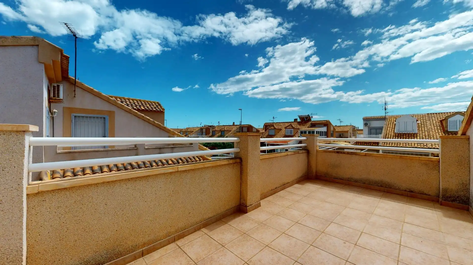 Terraza de Casa adosada en venta en Pilar de la Horadada con Aire acondicionado, Jardín privado y Terraza