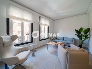 Flat with lift for sale in Chamberí