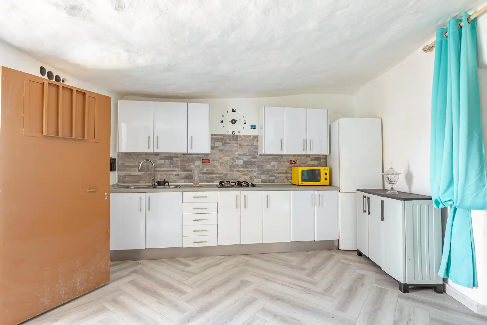 Cuina de Casa o xalet en venda en Vega de San Mateo amb Jardí privat, Terrassa i Moblat