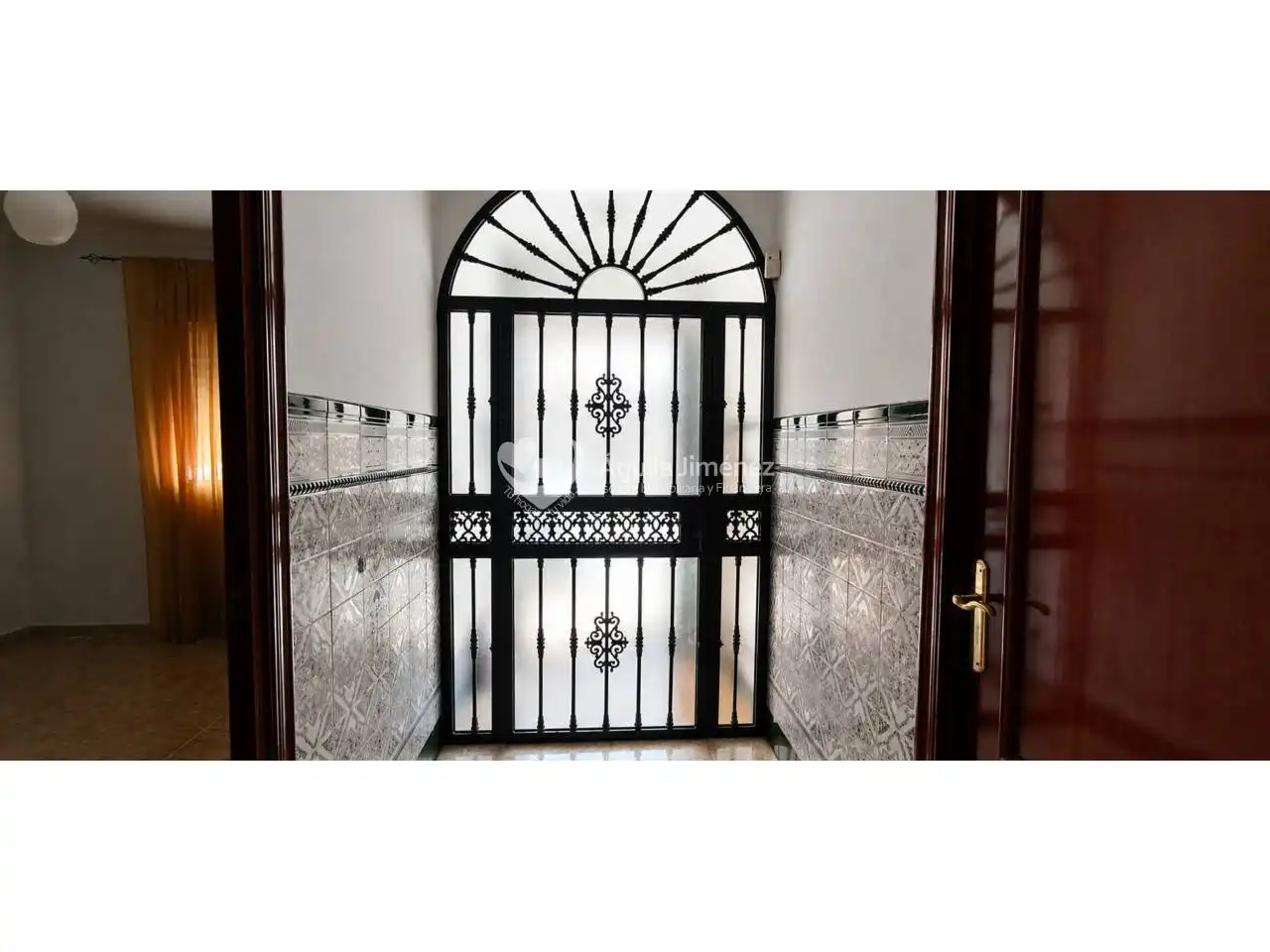 Casa adosada en venta en Alcalá de Guadaira con Calefacción, Terraza y Piscina