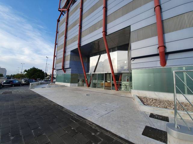 Oficina en Alquiler en Calle Hispano Aviación en Rinconada