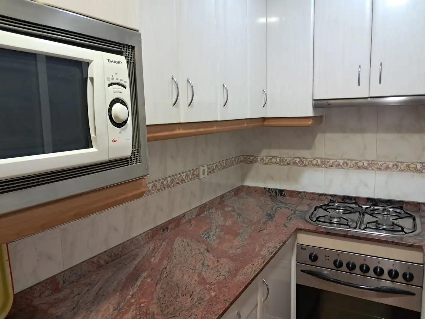 Cocina de Piso en venta en L'Hospitalet de Llobregat con Aire acondicionado y Calefacción