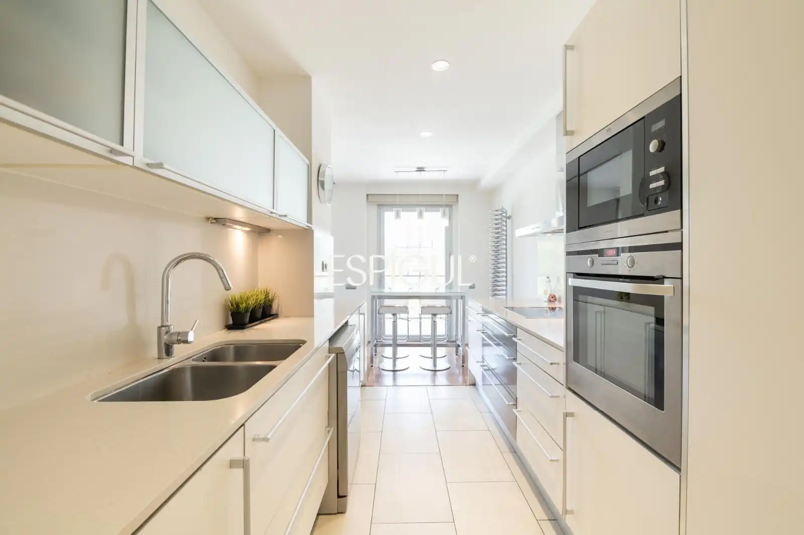Kitchen of Flat for sale in Sant Cugat del Vallès  with Air Conditioner, Heating and Parquet flooring