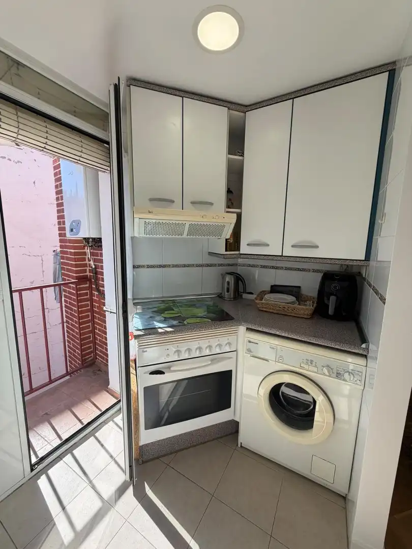 Wohnung zur Miete in Calle MARQUES DE VIANA, Valdeacederas