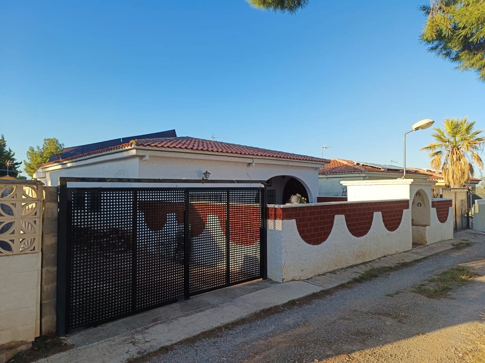 Exterior view of House or chalet for sale in Cheste  with Air Conditioner, Heating and Private garden