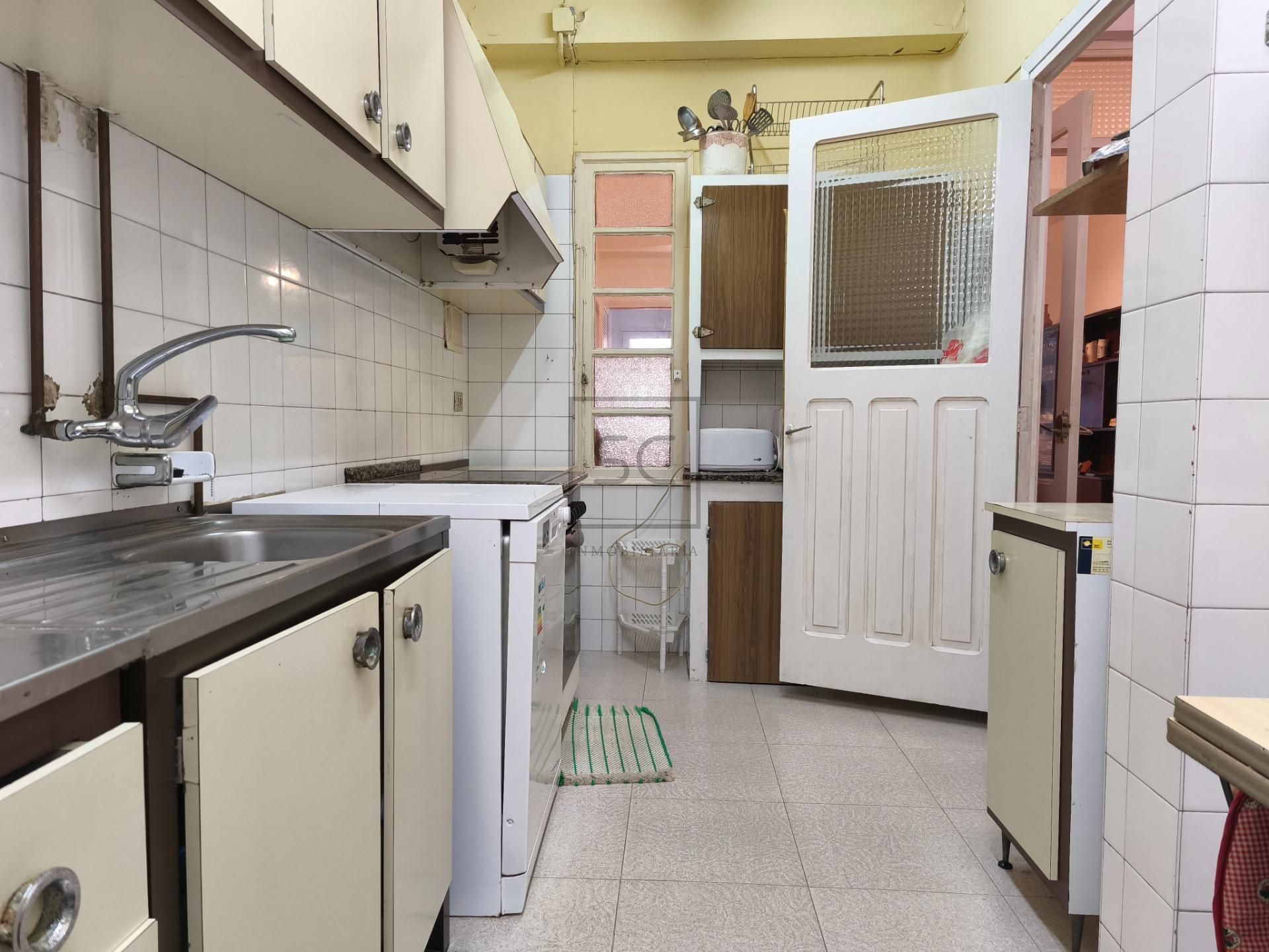 Cuina de Casa adosada en venda en Narón amb Traster