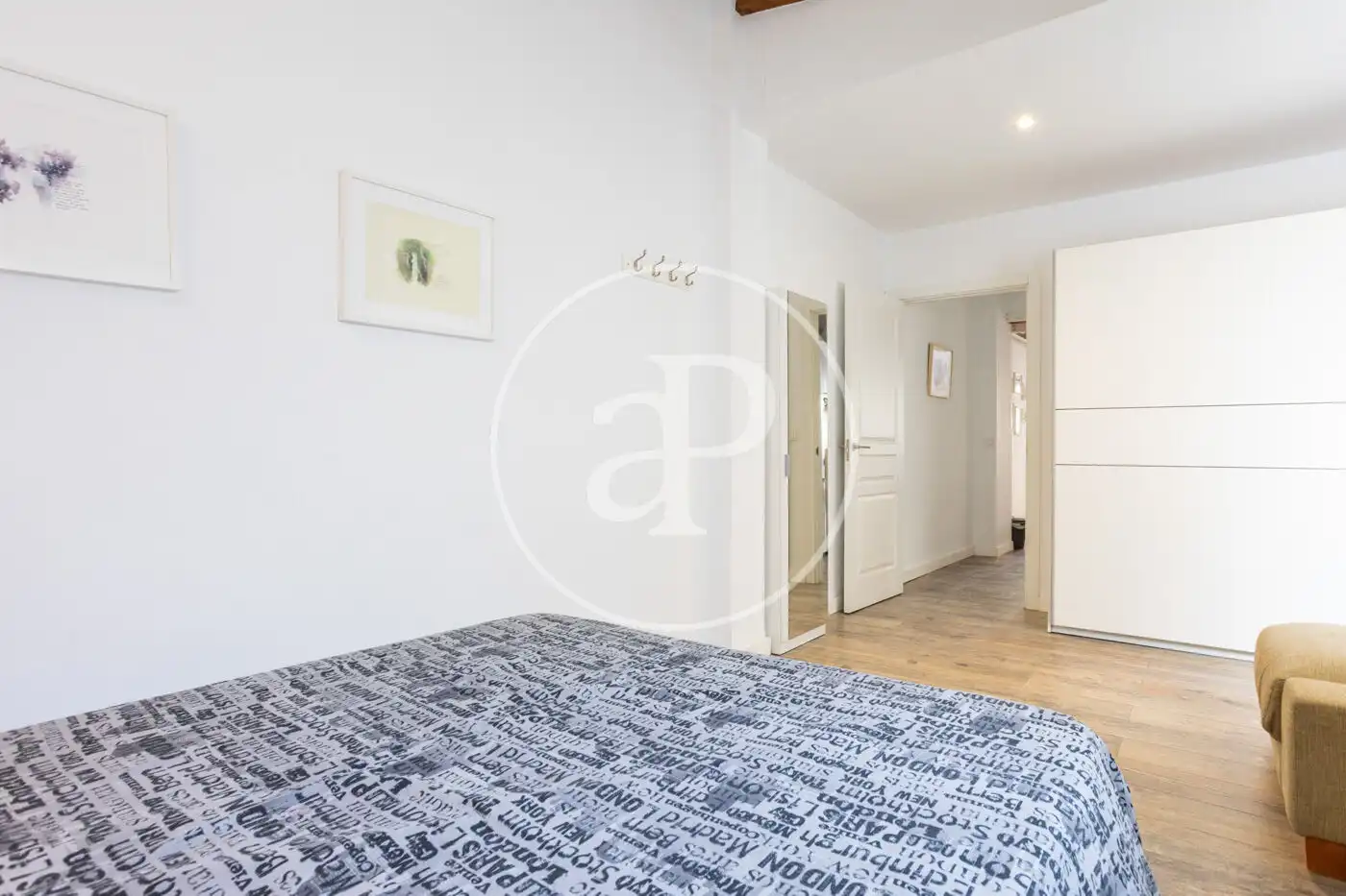 Bedroom of Attic for sale in Valencia  with Heating, Terrace and Furnished