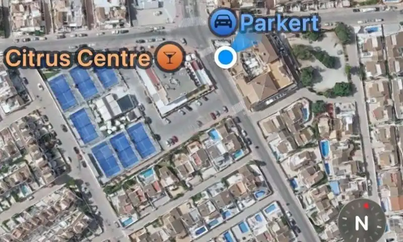Parkplatz von Geschaftsraum zum Verkauf in Orihuela mit Klimaanlage und Möbliert